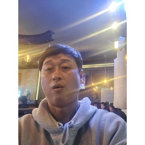 김태헌