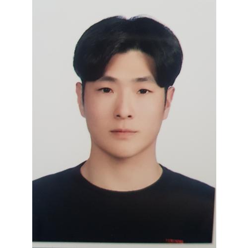 우지웅
